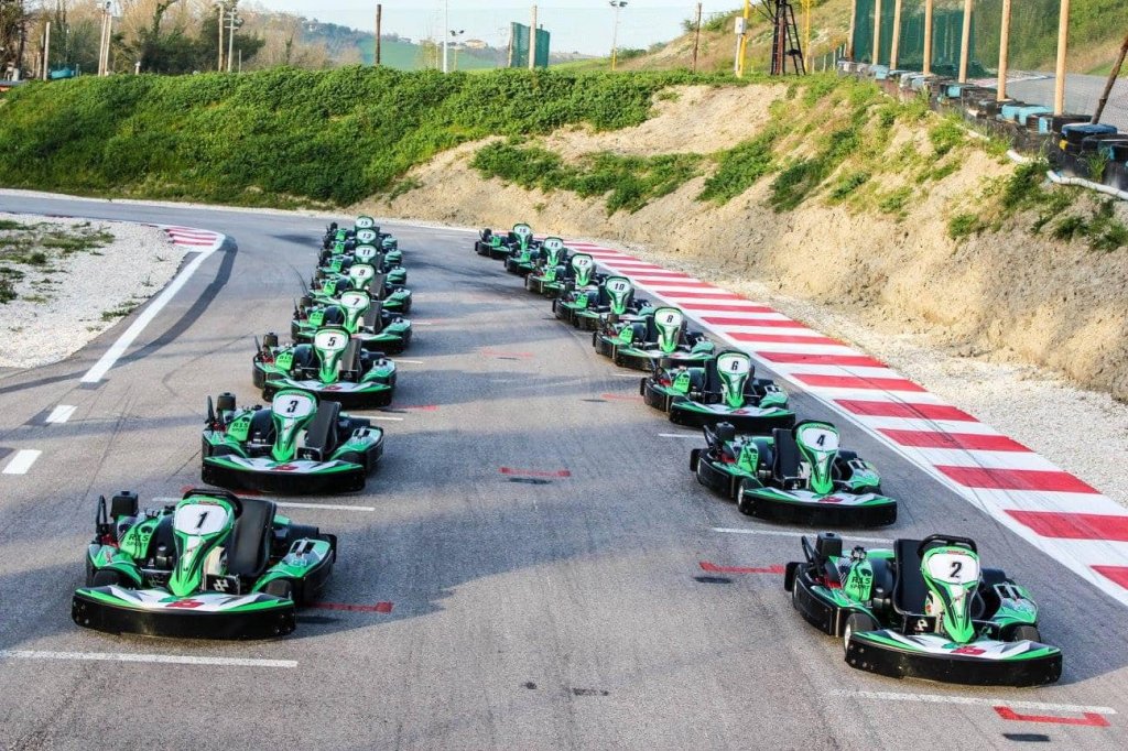 Agugliano - Sconto 50% Go Kart | Parco dei Motori La Chiusa | Agugliano, Contrada Chiusa 21 | Tel. 349 107 5567 | Offerta valida fino al 31/08/18 Agugliano - Sconto 50% Go Kart | Parco dei Motori La Chiusa | Agugliano, Contrada Chiusa 21 | Tel. 349 107 5567 | Offerta valida fino al 31/08/18