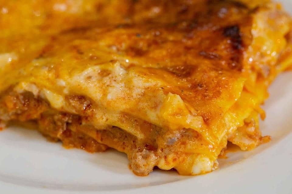 Pianello Vallesina - Vincisgrassi da Asporto | Trattoria del Paese | Pianello Vallesina, Piazza della Vittoria 8 | Tel. 338 1583643 | Offerta valida fino al 30/09/18 Pianello Vallesina - Vincisgrassi da Asporto | Trattoria del Paese | Pianello Vallesina, Piazza della Vittoria 8 | Tel. 338 1583643 | Offerta valida fino al 30/09/18