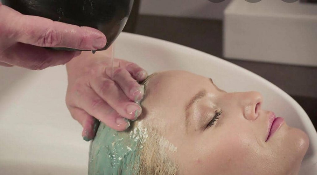 Jesi - Thalassoterapia per Capelli | Chloé Tattoo Estetica Parrucchieria | Jesi, Piazzale Ciabotti 8 | Tel. 3939994393 Jesi - Thalassoterapia per Capelli | Chloé Tattoo Estetica Parrucchieria | Jesi, Piazzale Ciabotti 8 | Tel. 3939994393