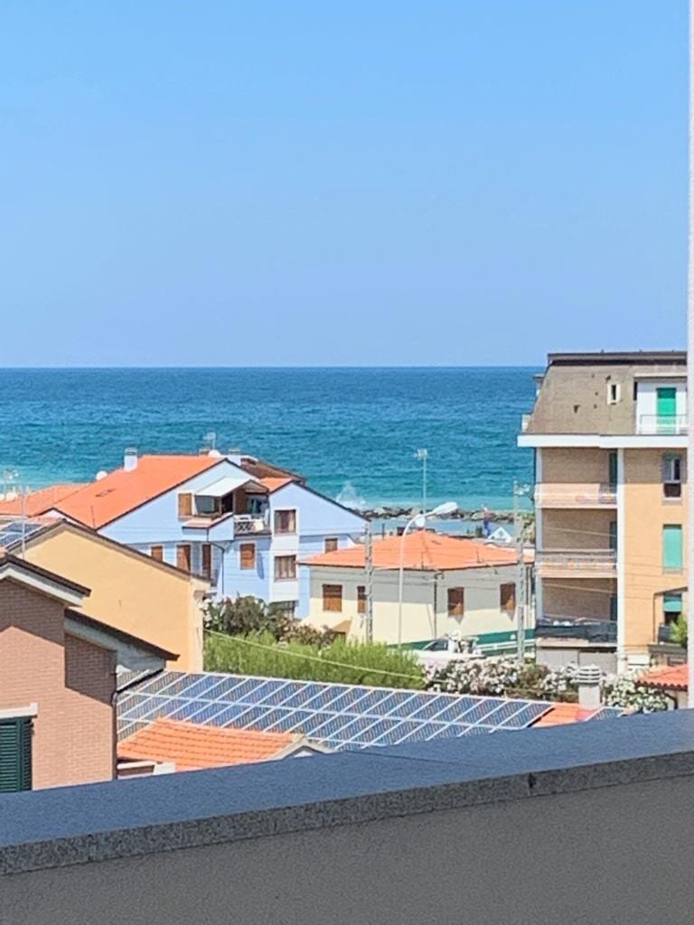 Super Attico con terrazza e garage Super Attico con terrazza e garage