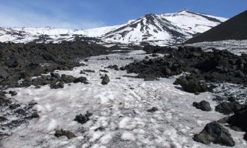 Neviere dell’Etna: l’antica via della neve tra ingegno e natura