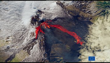 Etna in eruzione: la foto dallo spazio è uno spettacolo