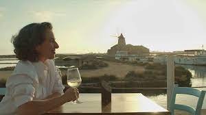 “Bevi”, su Sky nuova serie dedicata al buon vino: una puntata è dedicata alla Sicilia