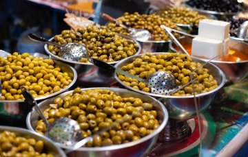 Il New York Times vola in Sicilia per scoprire i segreti della raccolta delle olive