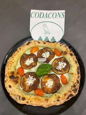 Un pizzaiolo siciliano inventa la Pizza Codacons