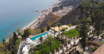 La Sicilia come le Hawaii: Taormina è il set della nuova stagione di 