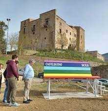 A Castelbuono la Panchina Gigante della Pace: la prima del suo genere in Sicilia