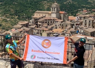 Bandiere Arancioni del Touring Club Italiano, Petralia Sottana tra le piccole mete eccellenti