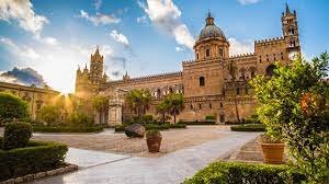Sicilia regina delle vacanze degli italiani: Palermo e Catania guidano la Top 10 delle destinazioni