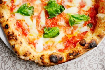 Maestria sicula per i big della canzone: i pizzaioli siciliani protagonisti dell’Area Food di Casa Sanremo