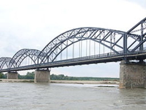 Vigevano24: Chiuso al traffico il ponte della Gerola fino a lunedì 1 aprile
