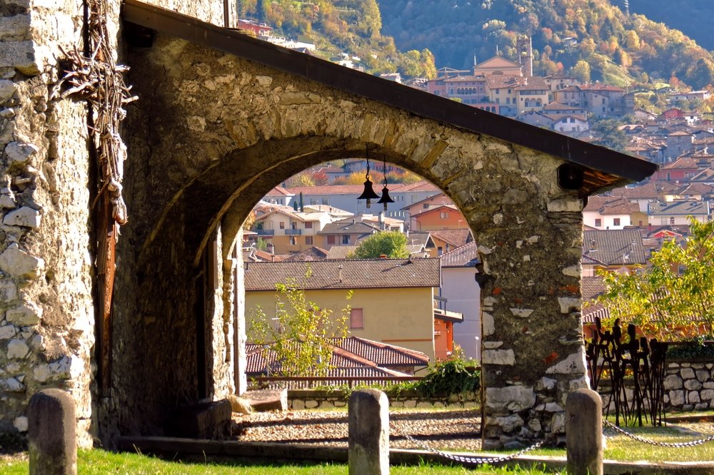 Val Camonica by camper, from the Orange Flag village of Bienno to the UNESCO site of Rock Engravings