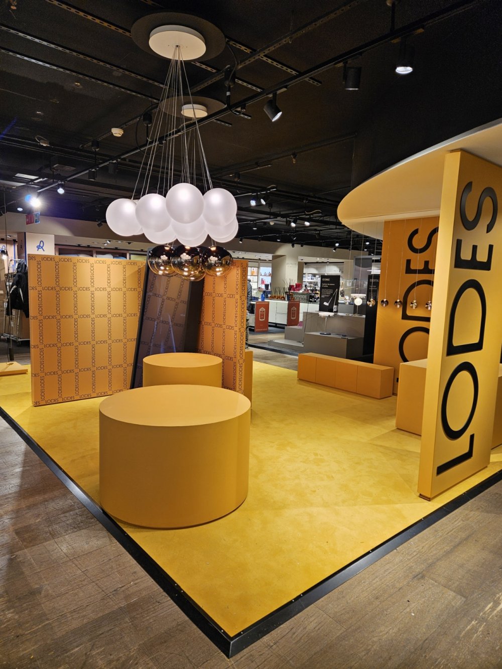 Rinascente Milano - Allestimento Lodes 2024